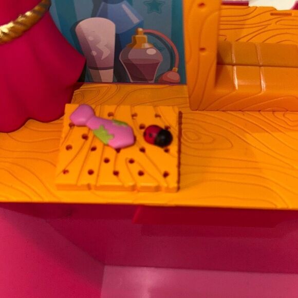 Animal Jam Multicolor Adopt A Pet Dress-Up Closet Playset 26 x 31 x 6 cm - Picture 9 of 9